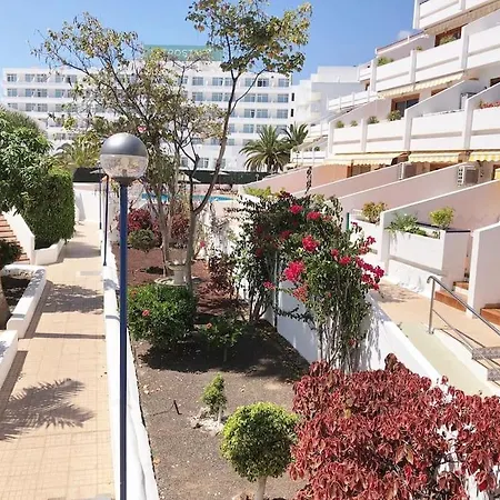 Elisa En Garden Con Piscina Climatizada Apartament *