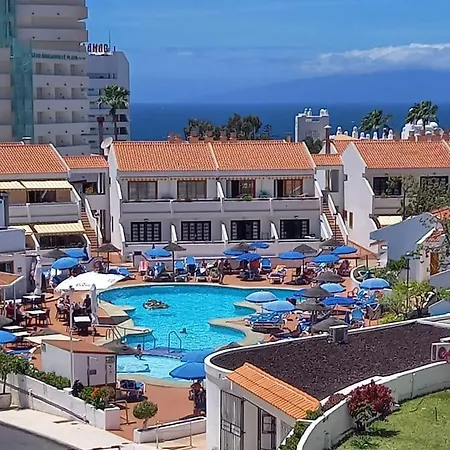 Apartament Elisa En Garden Con Piscina Climatizada *